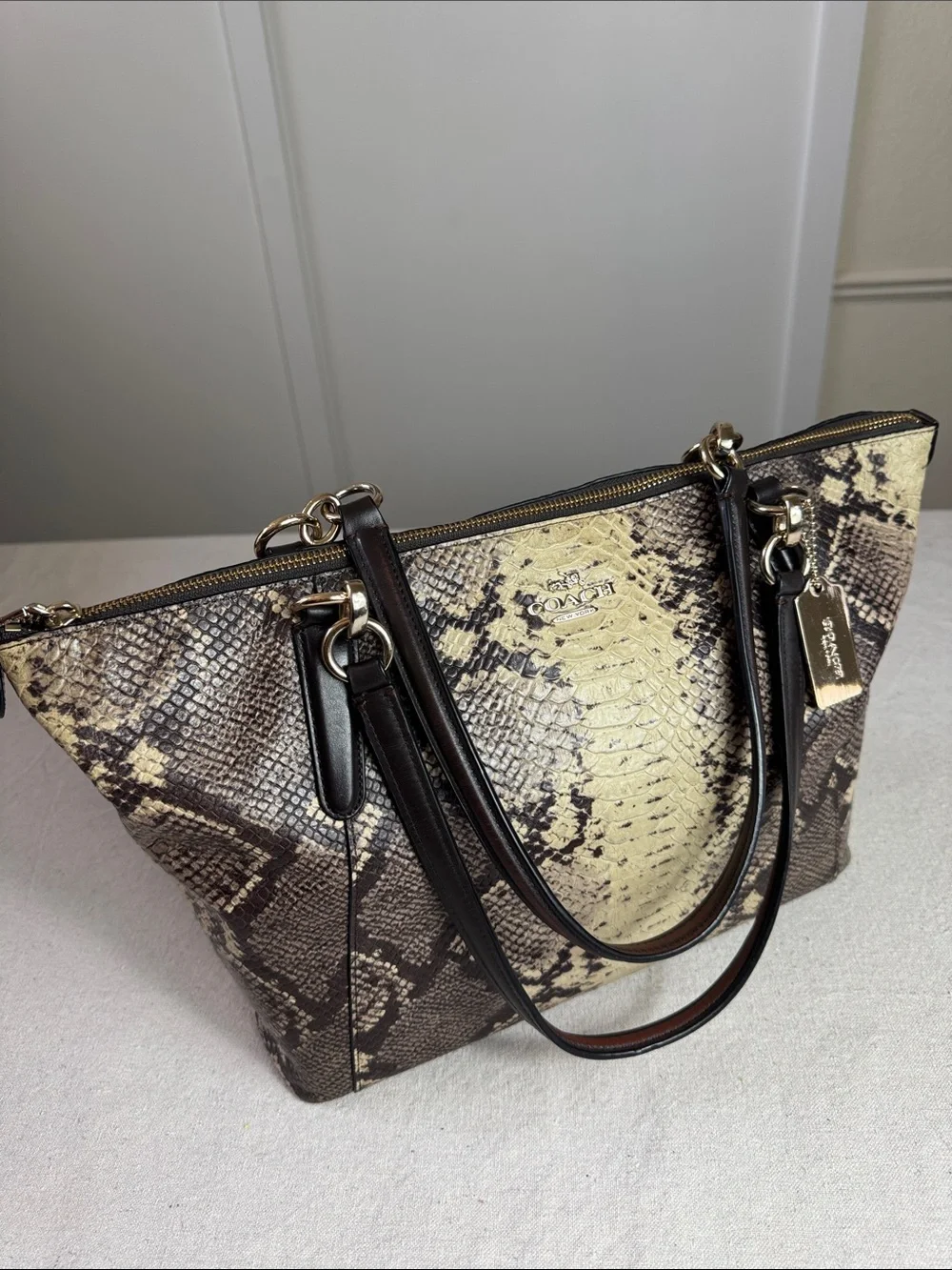 Coach vintage tote